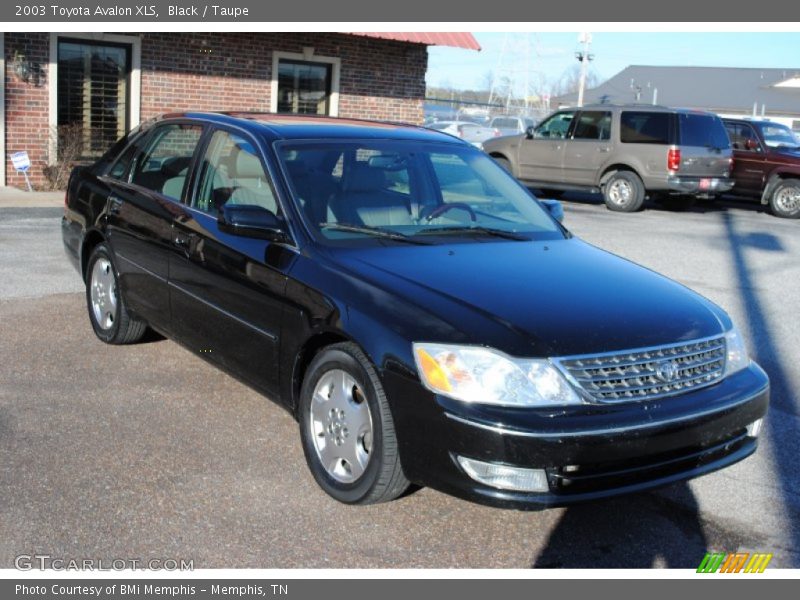 Black / Taupe 2003 Toyota Avalon XLS