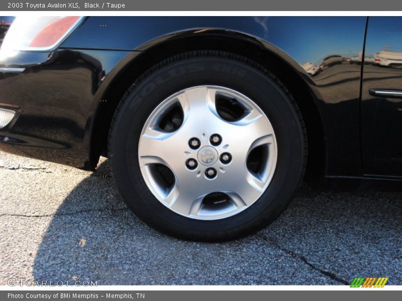 Black / Taupe 2003 Toyota Avalon XLS