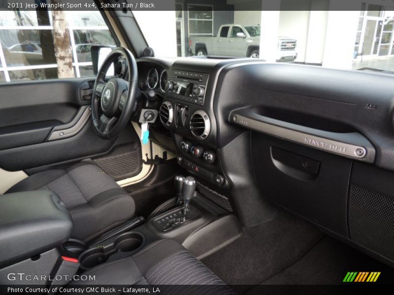 Sahara Tan / Black 2011 Jeep Wrangler Sport 4x4