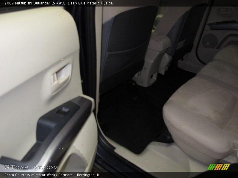Deep Blue Metallic / Beige 2007 Mitsubishi Outlander LS 4WD