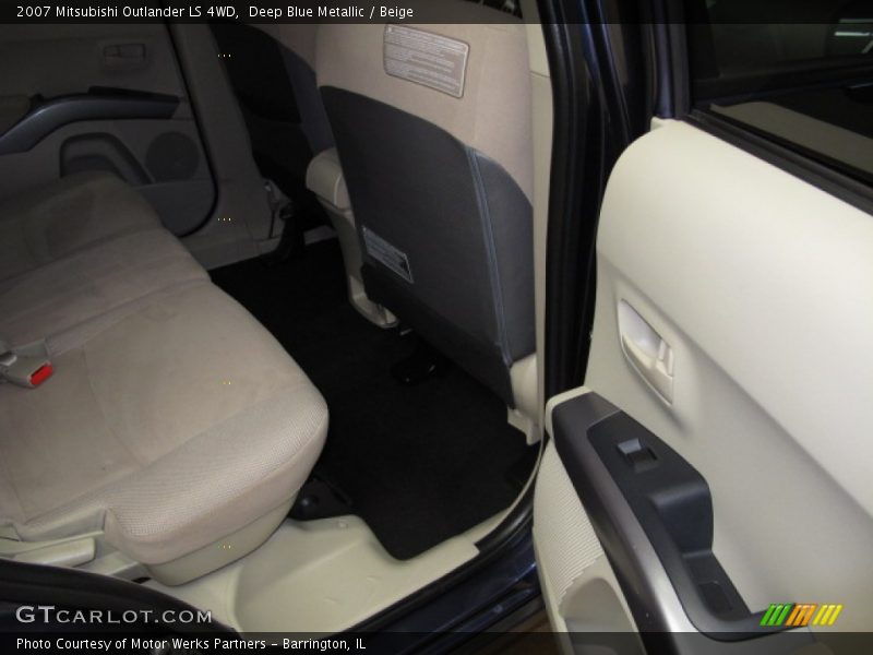 Deep Blue Metallic / Beige 2007 Mitsubishi Outlander LS 4WD