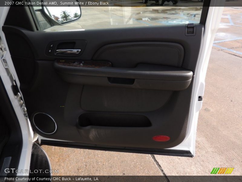 Summit White / Ebony Black 2007 GMC Yukon Denali AWD