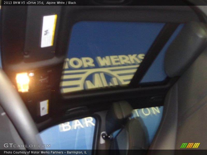 Alpine White / Black 2013 BMW X5 xDrive 35d