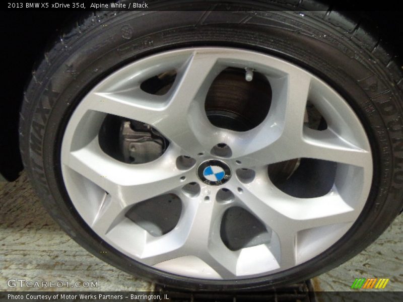 Alpine White / Black 2013 BMW X5 xDrive 35d