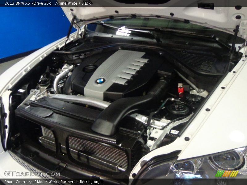 Alpine White / Black 2013 BMW X5 xDrive 35d