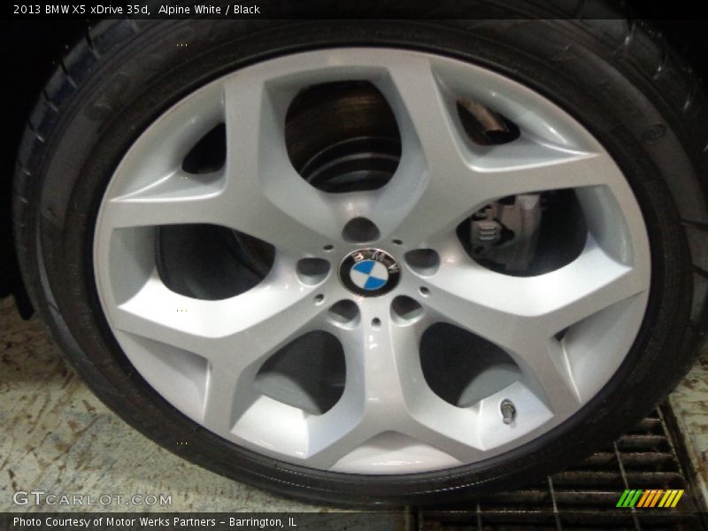 Alpine White / Black 2013 BMW X5 xDrive 35d