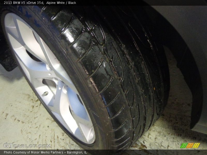 Alpine White / Black 2013 BMW X5 xDrive 35d
