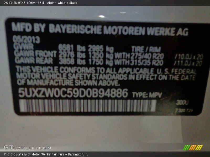 Alpine White / Black 2013 BMW X5 xDrive 35d