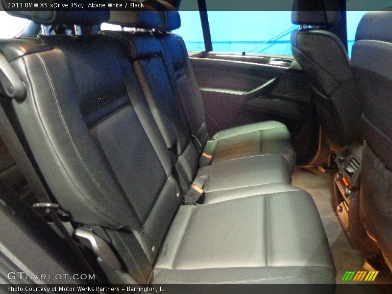 Alpine White / Black 2013 BMW X5 xDrive 35d