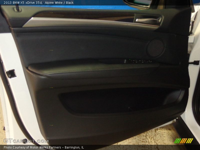 Alpine White / Black 2013 BMW X5 xDrive 35d