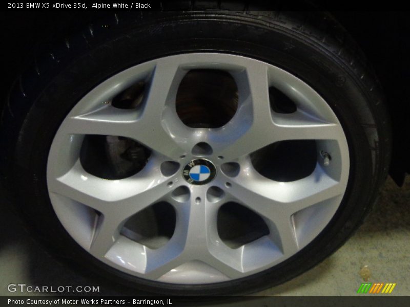 Alpine White / Black 2013 BMW X5 xDrive 35d