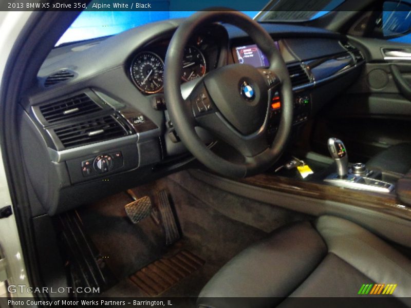 Alpine White / Black 2013 BMW X5 xDrive 35d