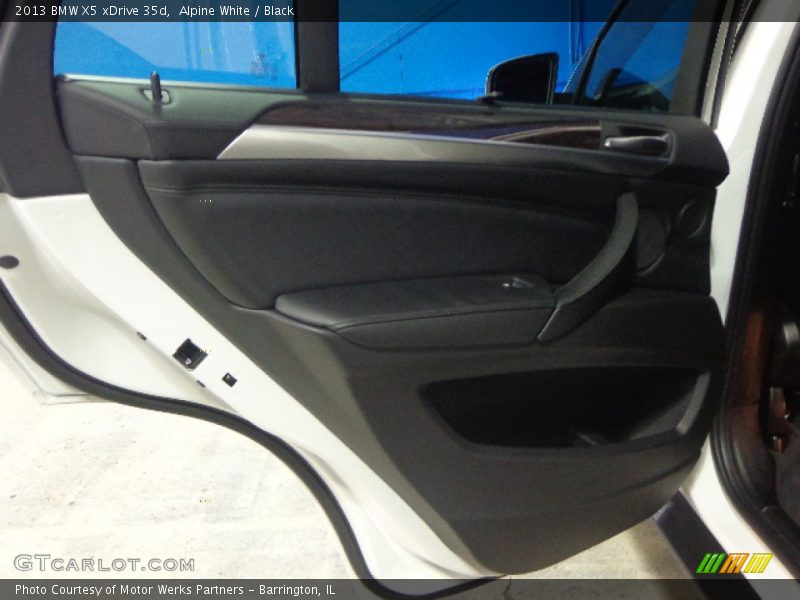 Alpine White / Black 2013 BMW X5 xDrive 35d