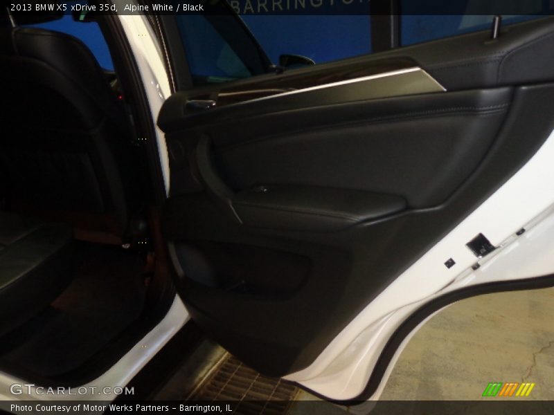 Alpine White / Black 2013 BMW X5 xDrive 35d