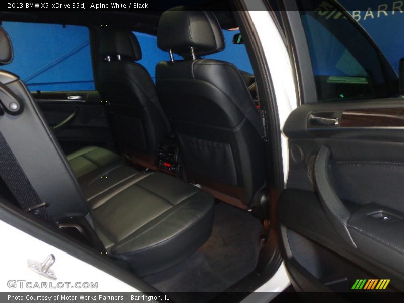 Alpine White / Black 2013 BMW X5 xDrive 35d