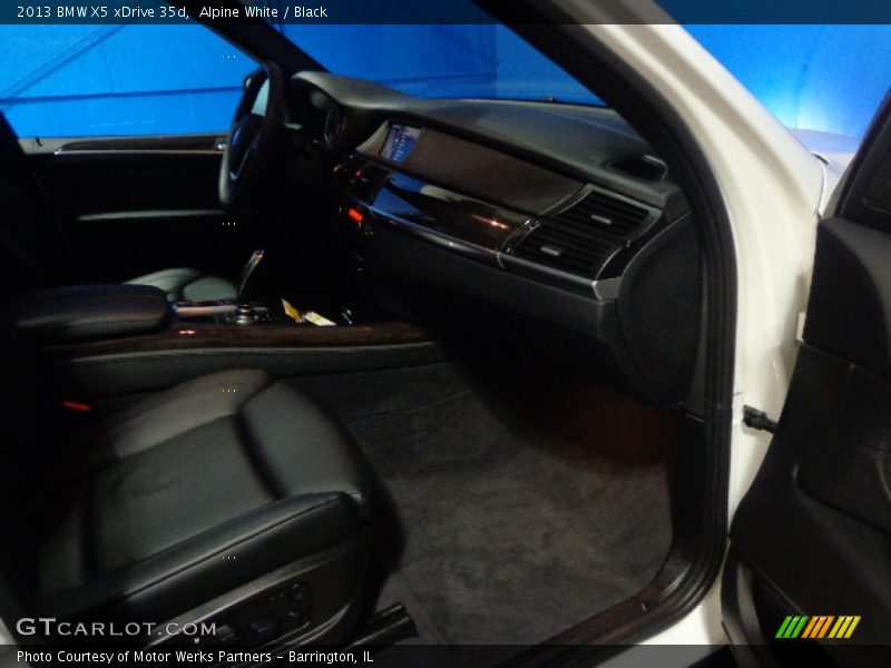 Alpine White / Black 2013 BMW X5 xDrive 35d