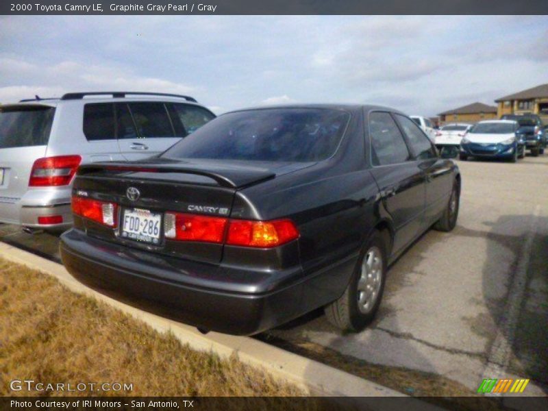 Graphite Gray Pearl / Gray 2000 Toyota Camry LE