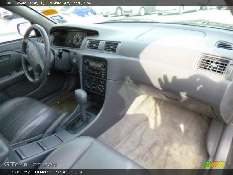 Graphite Gray Pearl / Gray 2000 Toyota Camry LE