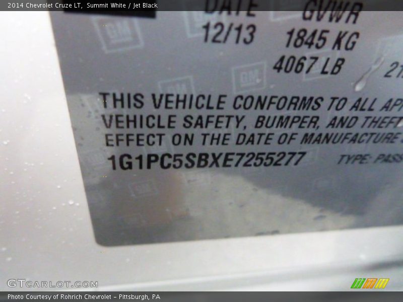 Summit White / Jet Black 2014 Chevrolet Cruze LT