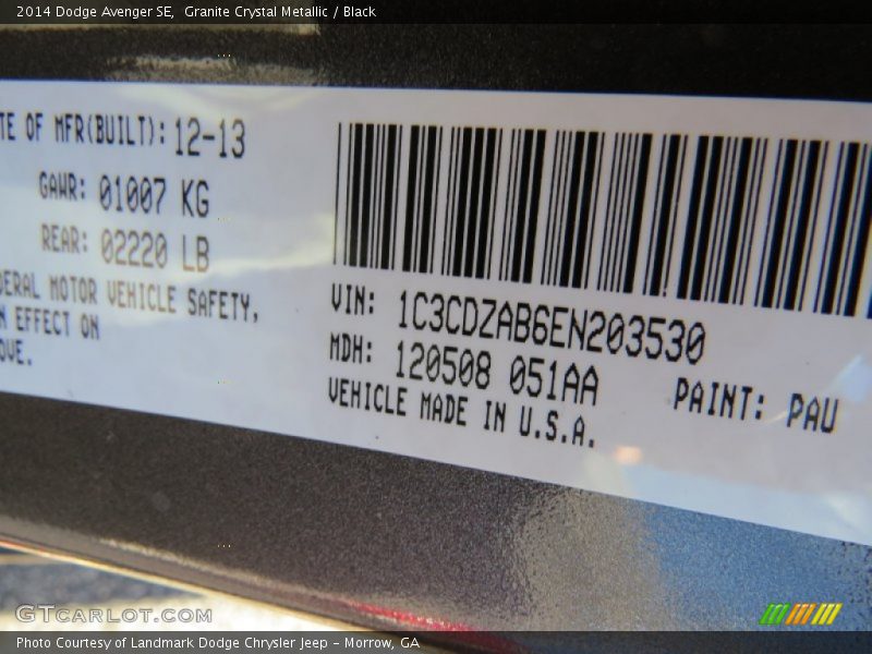 Granite Crystal Metallic / Black 2014 Dodge Avenger SE