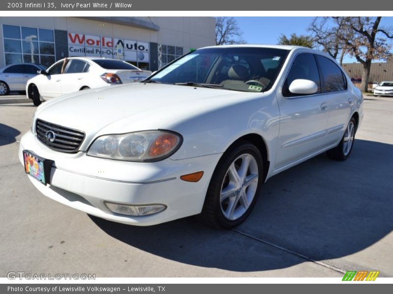 Ivory Pearl White / Willow 2003 Infiniti I 35