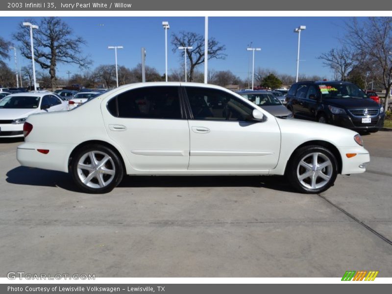 Ivory Pearl White / Willow 2003 Infiniti I 35