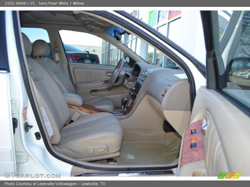Ivory Pearl White / Willow 2003 Infiniti I 35