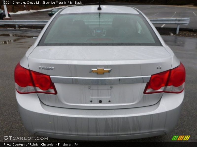 Silver Ice Metallic / Jet Black 2014 Chevrolet Cruze LT