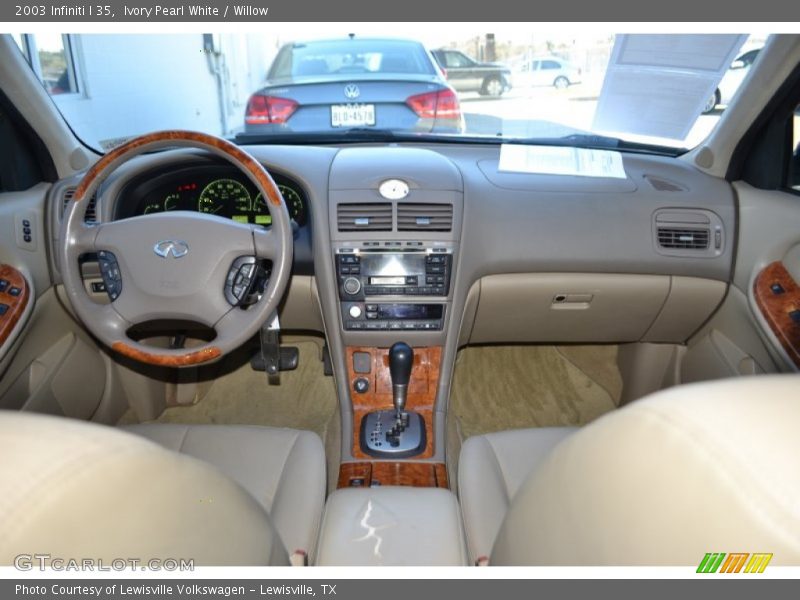 Ivory Pearl White / Willow 2003 Infiniti I 35