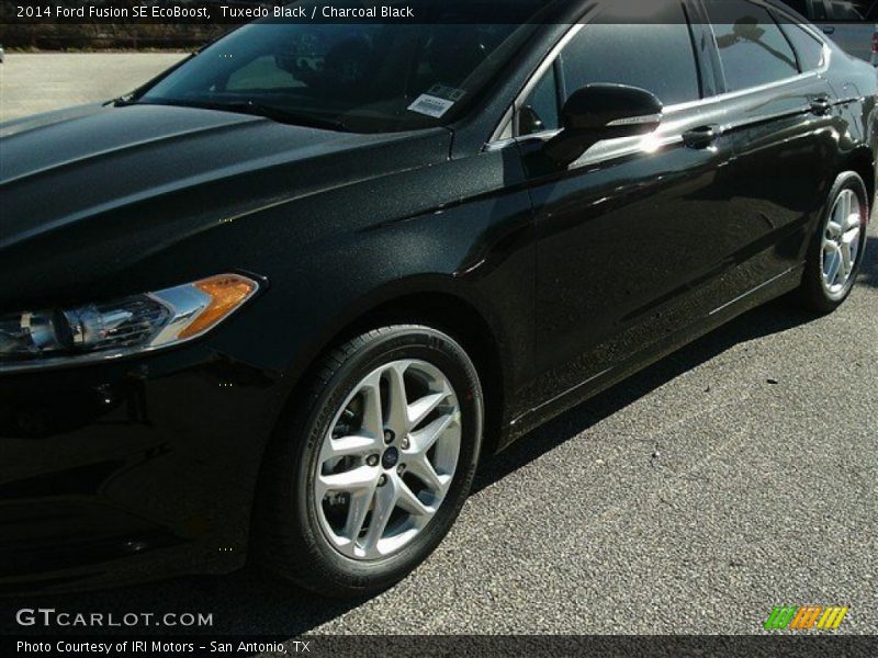 Tuxedo Black / Charcoal Black 2014 Ford Fusion SE EcoBoost