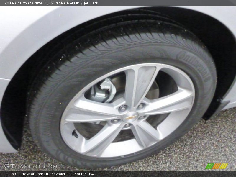 Silver Ice Metallic / Jet Black 2014 Chevrolet Cruze LT