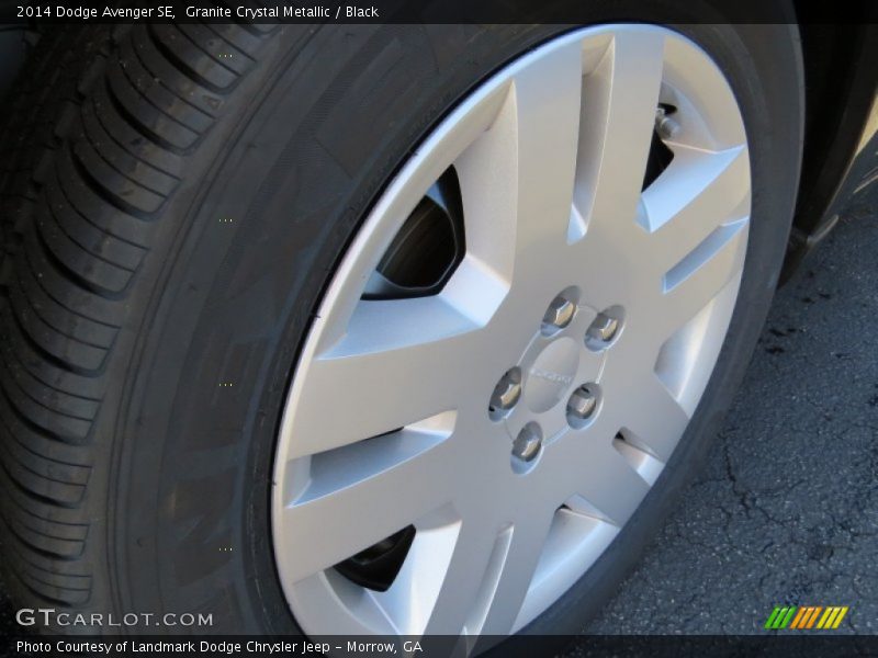 Granite Crystal Metallic / Black 2014 Dodge Avenger SE
