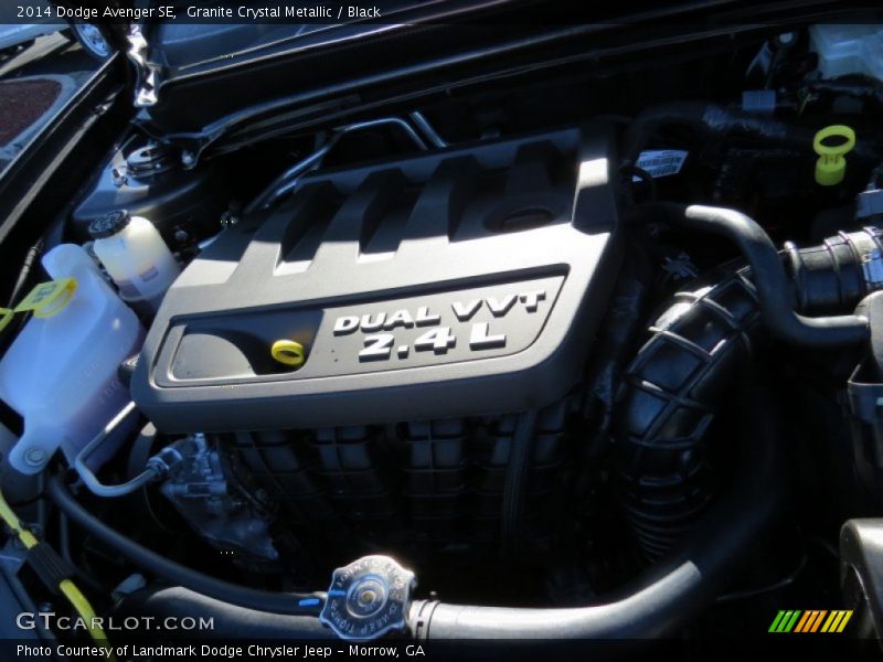Granite Crystal Metallic / Black 2014 Dodge Avenger SE
