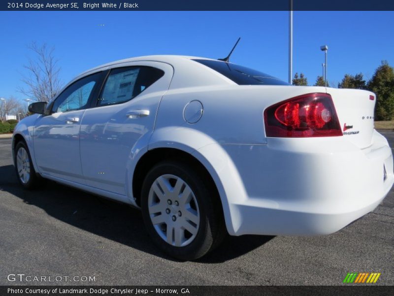 Bright White / Black 2014 Dodge Avenger SE