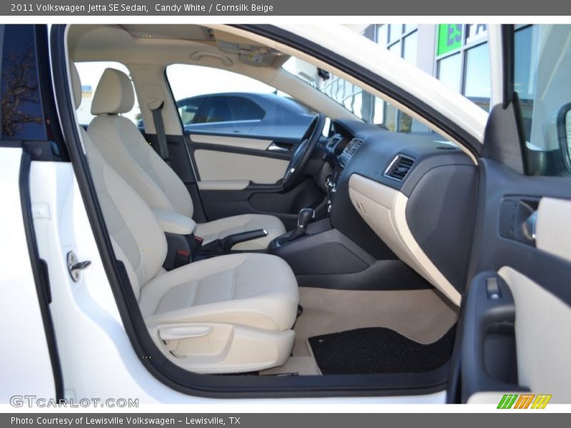 Candy White / Cornsilk Beige 2011 Volkswagen Jetta SE Sedan