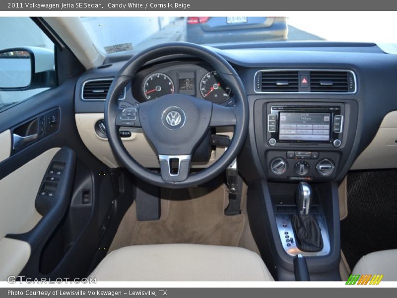 Candy White / Cornsilk Beige 2011 Volkswagen Jetta SE Sedan