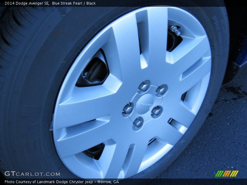 Blue Streak Pearl / Black 2014 Dodge Avenger SE