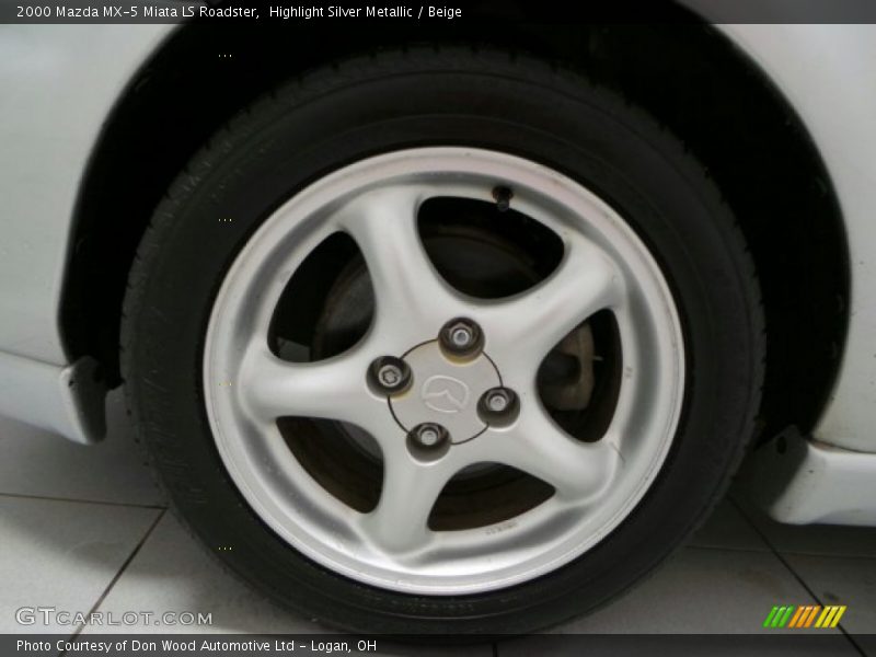  2000 MX-5 Miata LS Roadster Wheel