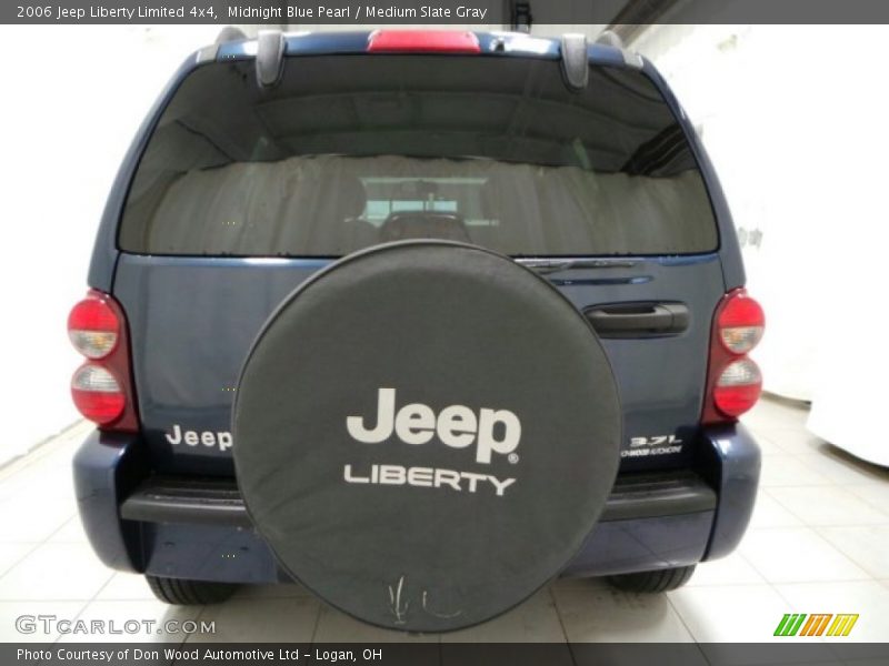 Midnight Blue Pearl / Medium Slate Gray 2006 Jeep Liberty Limited 4x4