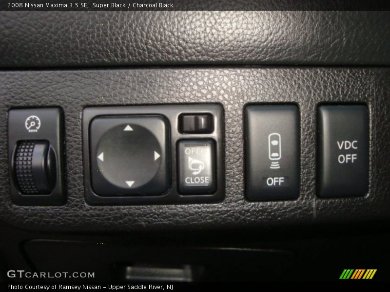 Super Black / Charcoal Black 2008 Nissan Maxima 3.5 SE