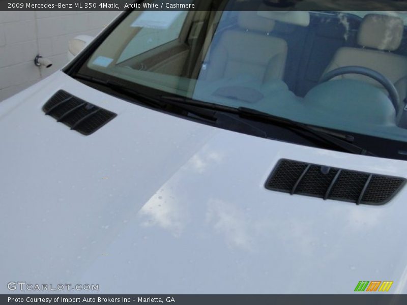 Arctic White / Cashmere 2009 Mercedes-Benz ML 350 4Matic