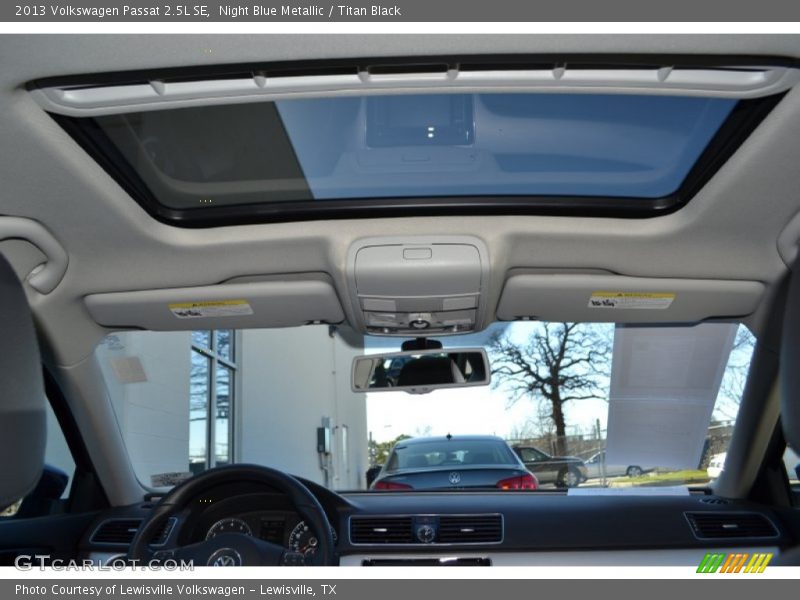 Night Blue Metallic / Titan Black 2013 Volkswagen Passat 2.5L SE