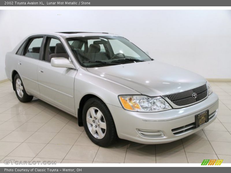 Lunar Mist Metallic / Stone 2002 Toyota Avalon XL