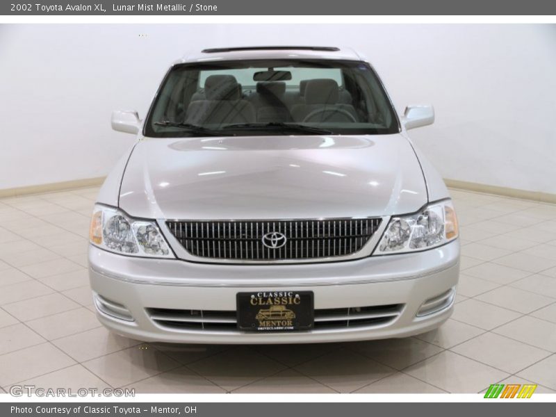 Lunar Mist Metallic / Stone 2002 Toyota Avalon XL