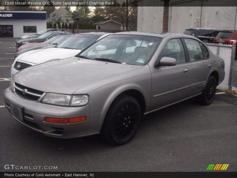 Sunlit Sand Metallic / Charcoal Black 1999 Nissan Maxima GXE