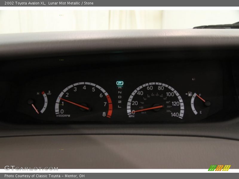 Lunar Mist Metallic / Stone 2002 Toyota Avalon XL