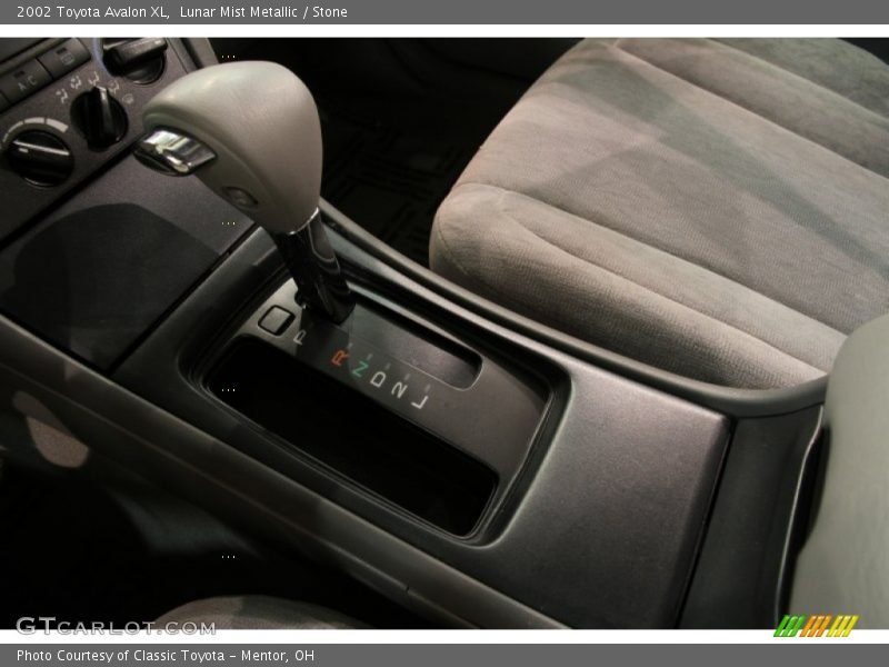 Lunar Mist Metallic / Stone 2002 Toyota Avalon XL