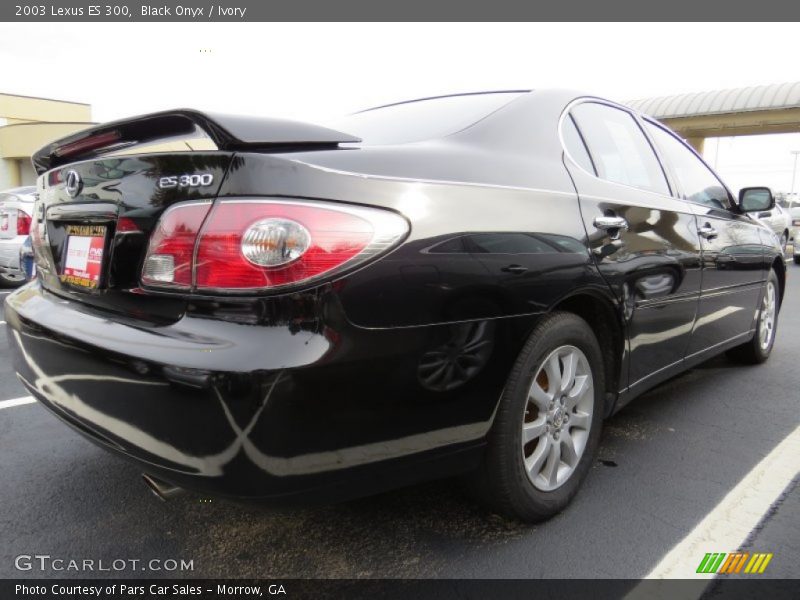 Black Onyx / Ivory 2003 Lexus ES 300