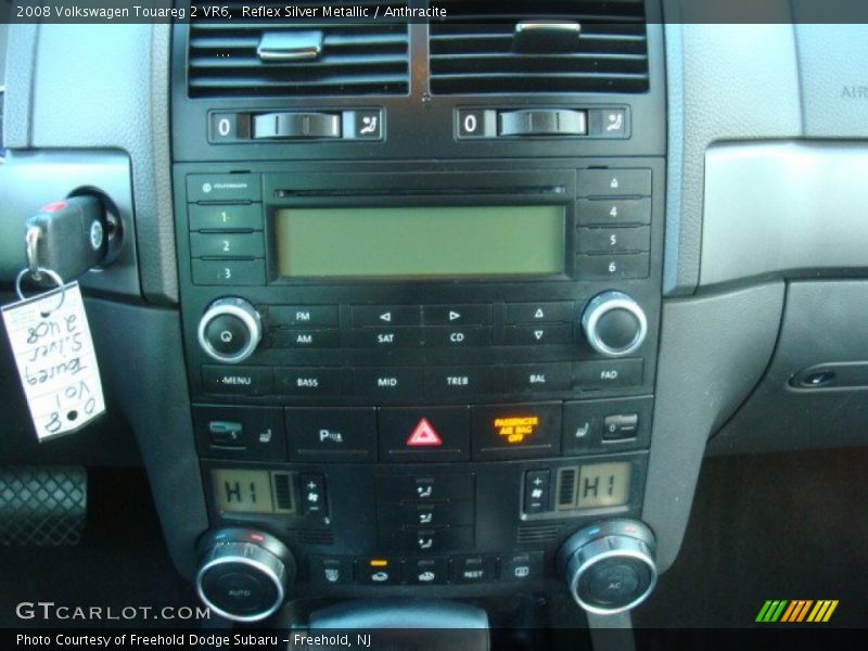 Reflex Silver Metallic / Anthracite 2008 Volkswagen Touareg 2 VR6