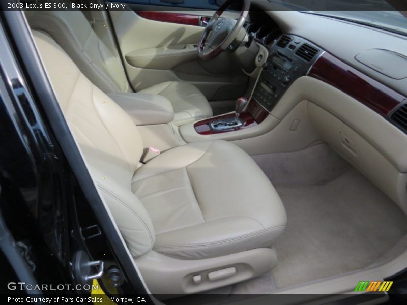 Black Onyx / Ivory 2003 Lexus ES 300
